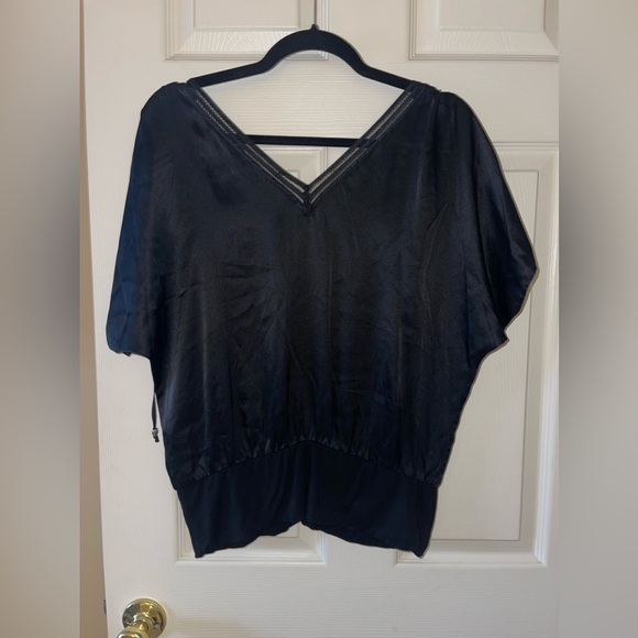 White House/Black Market silk blouse • womans Small - Picture 4 of 5